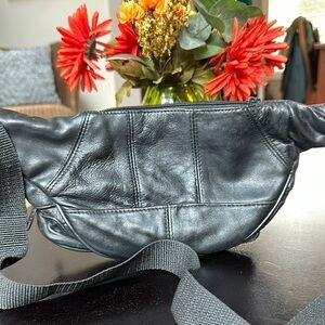 Old School Vintage Black Leather Fanny Pack Bag